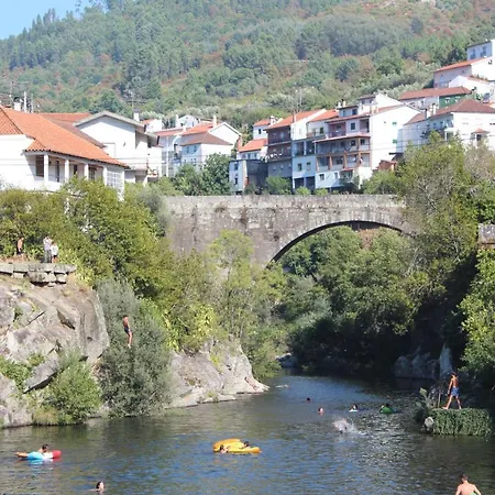 Farm stay Quinta Da Tapada Avo