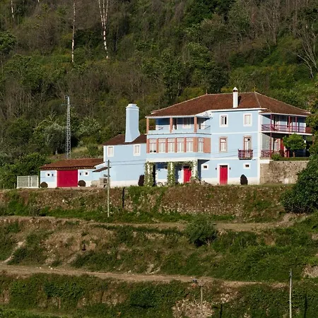 Farm stay Quinta Da Tapada Avo